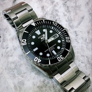 *SOLD* Seiko 5 - SNZF17 (Men’s Automatic Watch)